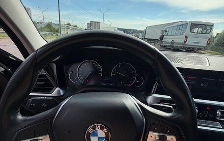 BMW 3 серия, 2019 год, 3 300 000 рублей, 16 фотография