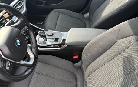 BMW 3 серия, 2019 год, 3 300 000 рублей, 20 фотография