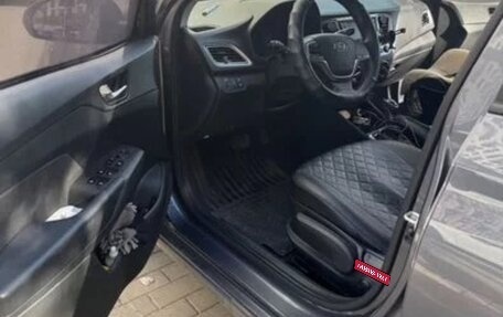Hyundai Solaris II рестайлинг, 2021 год, 1 598 000 рублей, 2 фотография