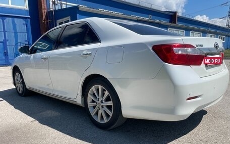 Toyota Camry, 2014 год, 1 550 000 рублей, 4 фотография