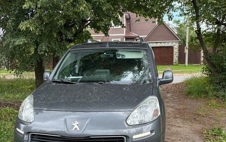 Peugeot Partner II рестайлинг 2, 2014 год, 1 450 000 рублей, 1 фотография