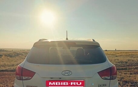 Hyundai ix35 I рестайлинг, 2011 год, 980 000 рублей, 4 фотография