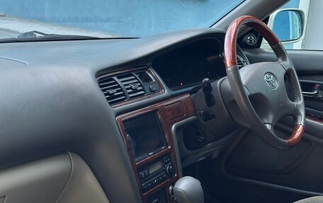 Toyota Mark II VIII (X100), 2000 год, 550 000 рублей, 31 фотография
