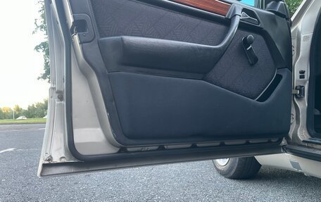 Mercedes-Benz E-Класс, 1994 год, 800 000 рублей, 10 фотография