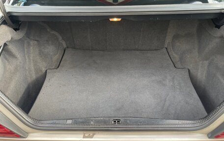 Mercedes-Benz E-Класс, 1994 год, 800 000 рублей, 18 фотография