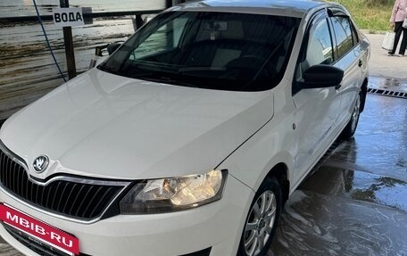 Skoda Rapid I, 2013 год, 590 000 рублей, 4 фотография
