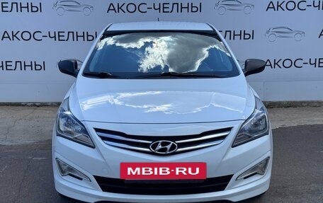 Hyundai Solaris II рестайлинг, 2015 год, 630 000 рублей, 2 фотография