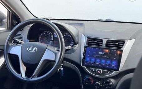 Hyundai Solaris II рестайлинг, 2015 год, 630 000 рублей, 19 фотография
