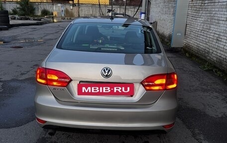 Volkswagen Jetta VI, 2012 год, 830 000 рублей, 3 фотография