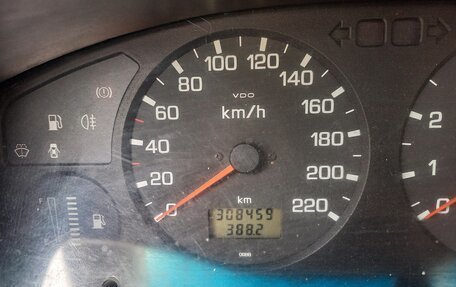 Nissan Primera II рестайлинг, 1998 год, 300 000 рублей, 8 фотография
