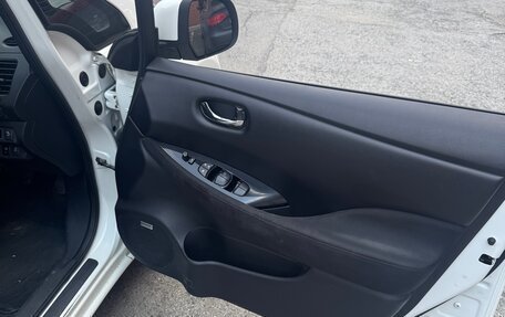Nissan Leaf I, 2012 год, 1 210 000 рублей, 11 фотография