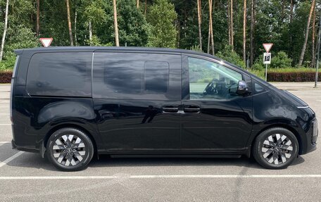 Hyundai Staria, 2023 год, 5 500 000 рублей, 3 фотография