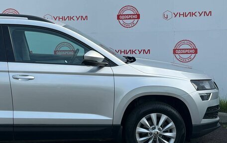 Skoda Karoq I, 2021 год, 2 299 000 рублей, 18 фотография