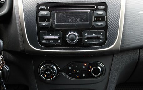 Renault Sandero II рестайлинг, 2015 год, 790 000 рублей, 12 фотография