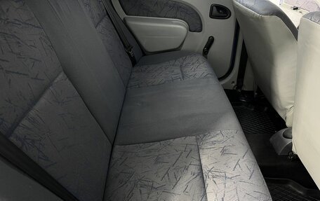 Renault Logan I, 2006 год, 390 000 рублей, 11 фотография