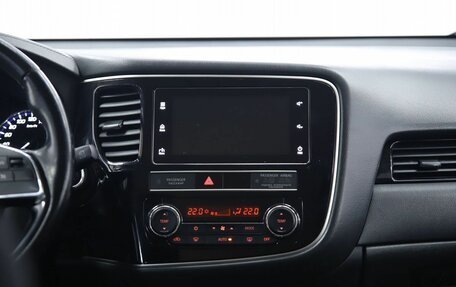 Mitsubishi Outlander III рестайлинг 3, 2020 год, 2 190 000 рублей, 13 фотография