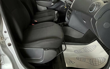 Renault Logan II, 2014 год, 680 000 рублей, 10 фотография