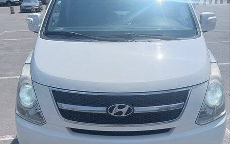 Hyundai Grand Starex Grand Starex I рестайлинг 2, 2011 год, 1 470 000 рублей, 1 фотография
