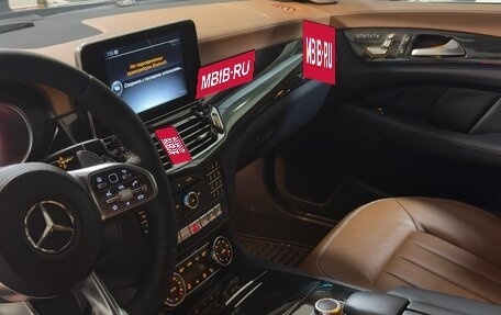 Mercedes-Benz CLS, 2017 год, 2 600 000 рублей, 15 фотография