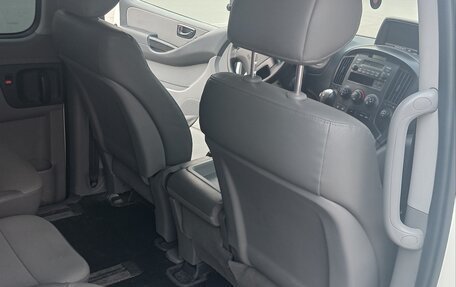 Hyundai Grand Starex Grand Starex I рестайлинг 2, 2011 год, 1 470 000 рублей, 13 фотография