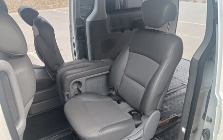 Hyundai Grand Starex Grand Starex I рестайлинг 2, 2011 год, 1 470 000 рублей, 23 фотография
