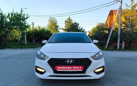 Hyundai Solaris II рестайлинг, 2017 год, 1 000 000 рублей, 10 фотография