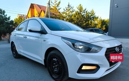 Hyundai Solaris II рестайлинг, 2017 год, 1 000 000 рублей, 9 фотография