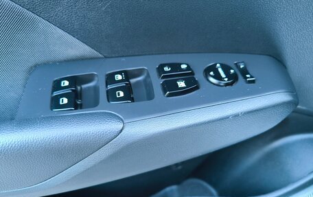 Hyundai Solaris II рестайлинг, 2017 год, 1 000 000 рублей, 16 фотография