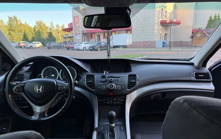 Honda Accord VIII рестайлинг, 2008 год, 1 000 000 рублей, 18 фотография
