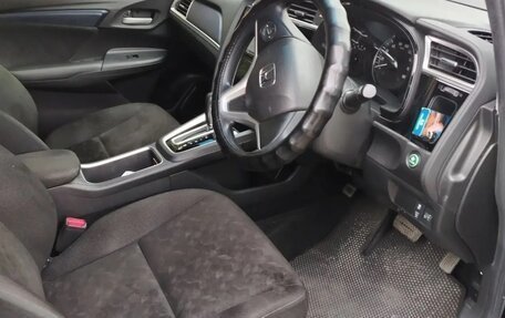 Honda Shuttle II, 2016 год, 1 750 000 рублей, 3 фотография