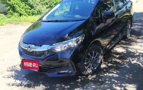 Honda Shuttle II, 2016 год, 1 750 000 рублей, 2 фотография