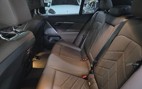 BMW 5 серия, 2024 год, 6 320 000 рублей, 10 фотография