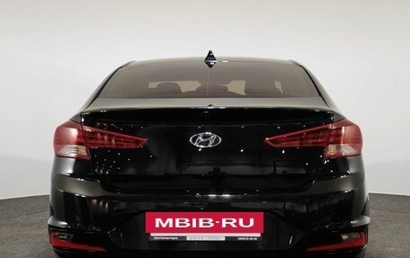 Hyundai Elantra VI рестайлинг, 2019 год, 1 300 000 рублей, 6 фотография