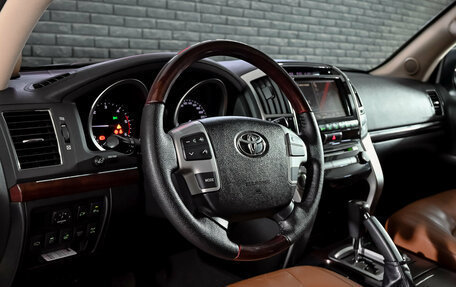 Toyota Land Cruiser 200, 2015 год, 4 370 000 рублей, 12 фотография