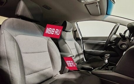 Hyundai Elantra VI рестайлинг, 2019 год, 1 300 000 рублей, 15 фотография