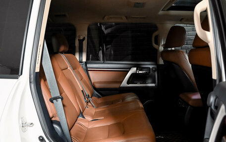Toyota Land Cruiser 200, 2015 год, 4 370 000 рублей, 19 фотография