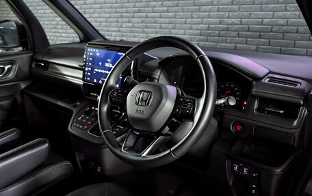 Honda Stepwgn, 2024 год, 3 500 000 рублей, 12 фотография