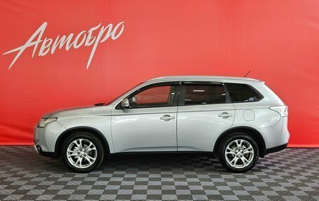 Mitsubishi Outlander III рестайлинг 3, 2014 год, 1 435 000 рублей, 2 фотография