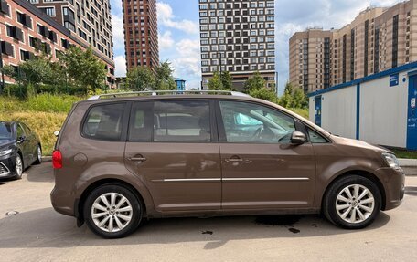 Volkswagen Touran III, 2012 год, 950 000 рублей, 7 фотография