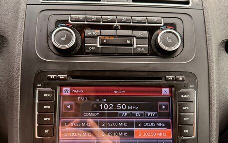 Volkswagen Touran III, 2012 год, 950 000 рублей, 16 фотография