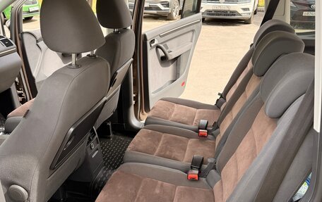 Volkswagen Touran III, 2012 год, 950 000 рублей, 24 фотография
