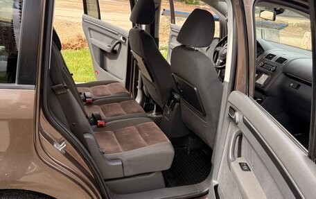Volkswagen Touran III, 2012 год, 950 000 рублей, 23 фотография