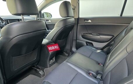 KIA Sportage IV рестайлинг, 2019 год, 2 300 000 рублей, 10 фотография