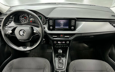 Skoda Rapid II, 2022 год, 1 590 000 рублей, 11 фотография