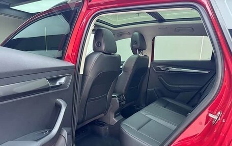 Skoda Karoq I, 2021 год, 1 830 000 рублей, 6 фотография