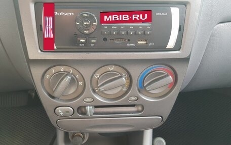 Hyundai Accent II, 2004 год, 385 000 рублей, 8 фотография