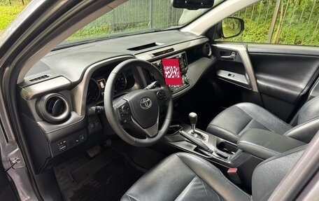 Toyota RAV4, 2015 год, 2 630 000 рублей, 14 фотография