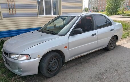 Mitsubishi Lancer VII, 1997 год, 140 000 рублей, 3 фотография