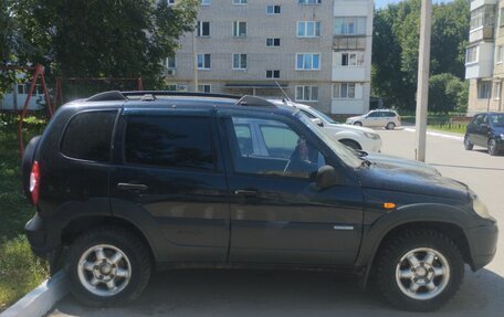 Chevrolet Niva I рестайлинг, 2010 год, 450 000 рублей, 2 фотография