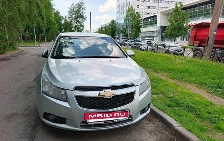 Chevrolet Cruze II, 2010 год, 590 000 рублей, 2 фотография